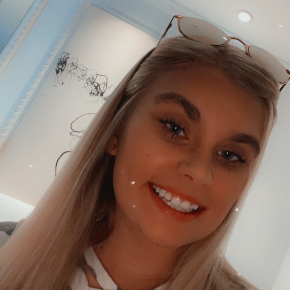 Meet your Posher, Taryn